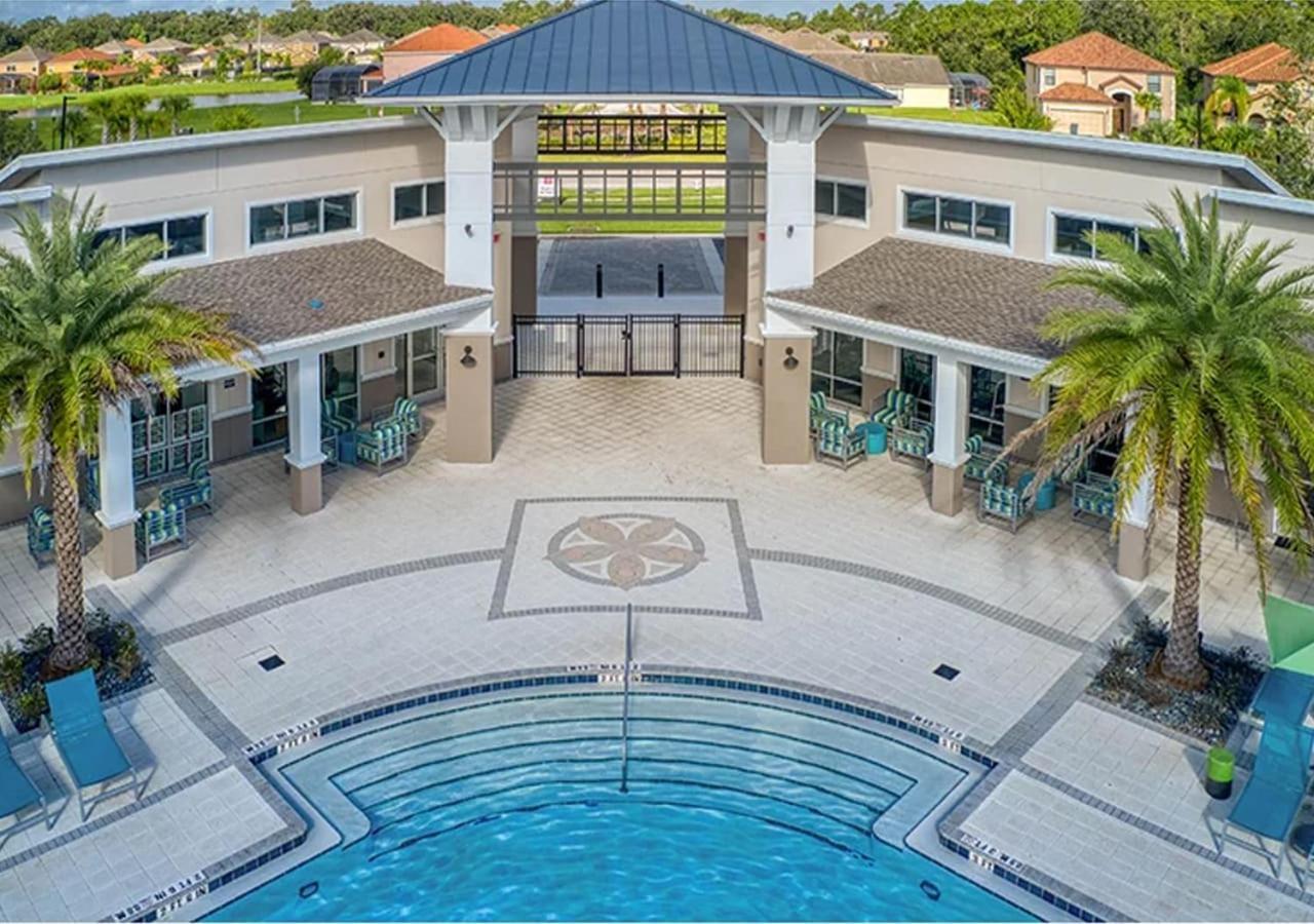 Stunning 9Br Home - Family Resort With Private Pool, Hot Tub, Games Room And Bbq! Kissimmee Esterno foto